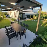 Villa Olea Valley