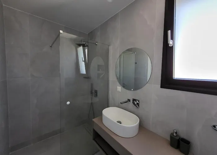 Olea Valley Villa *